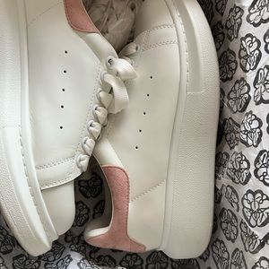 Alexander McQueen 38 pink